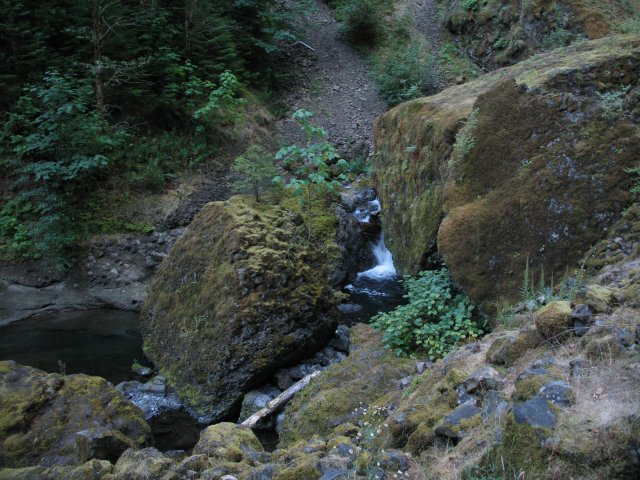 7.30.06 Wahclella Falls 039 